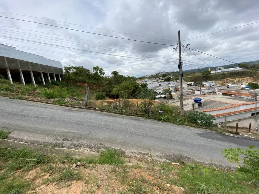 Foto 6 de Terreno / Lote à venda, 360m2 em Santo Antonio Do Monte - MG