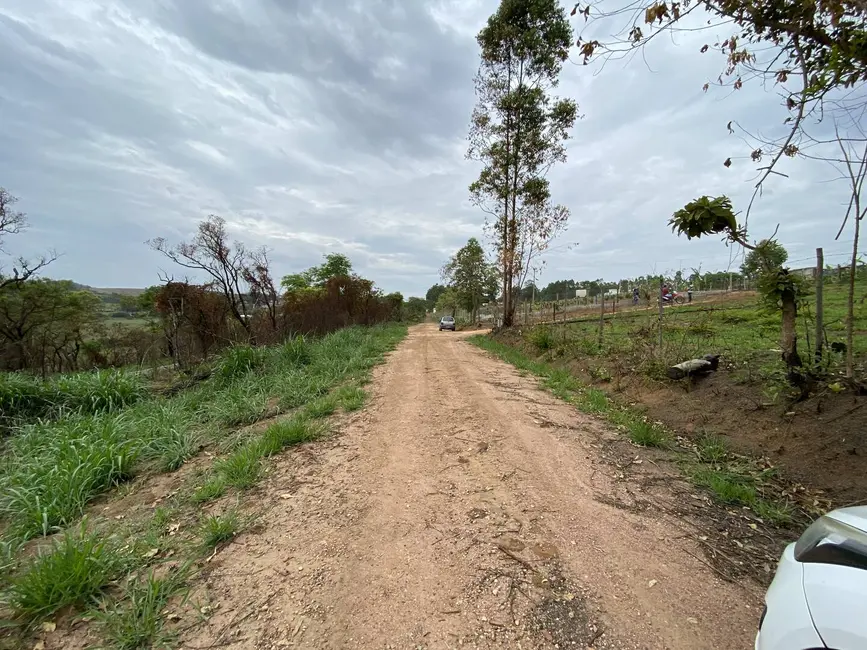 Chácara à venda, 1000m2 em Santo Antonio Do Monte - MG - imagem 9 Foto 9 de Chácara à venda, 1000m2 em Santo Antonio Do Monte - MG