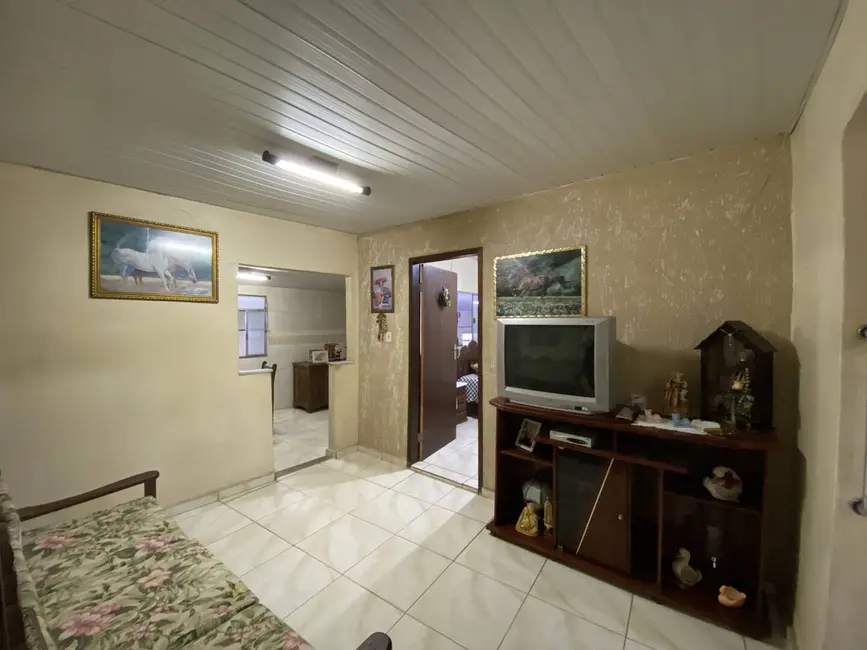 Casa à venda em Santo Antonio Do Monte - MG - imagem 5 Foto 5 de Casa à venda em Santo Antonio Do Monte - MG