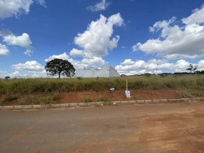 Casa à venda em Santo Antonio Do Monte - MG - imagem 3 Foto 3 de Casa à venda em Santo Antonio Do Monte - MG