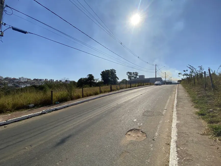 Foto 4 de Terreno / Lote à venda em Santo Antonio Do Monte - MG