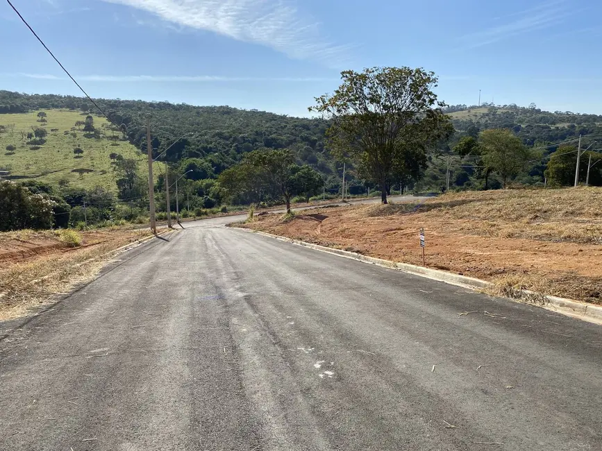 Foto 3 de Terreno / Lote à venda em Santo Antonio Do Monte - MG