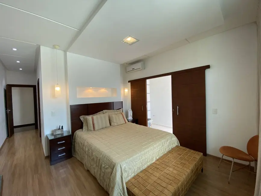 Casa à venda em Santo Antonio Do Monte - MG - imagem 4 Foto 4 de Casa à venda em Santo Antonio Do Monte - MG