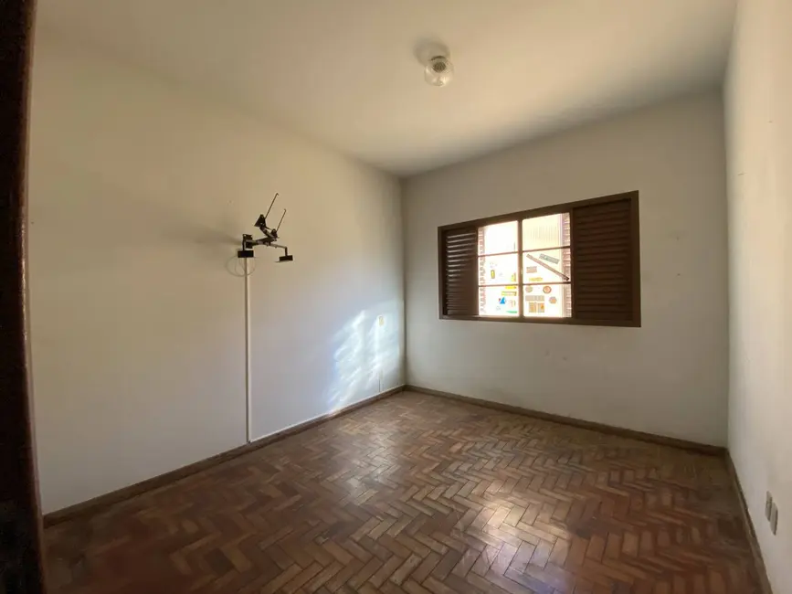 Foto 8 de Apartamento à venda em Centro, Santo Antonio Do Monte - MG