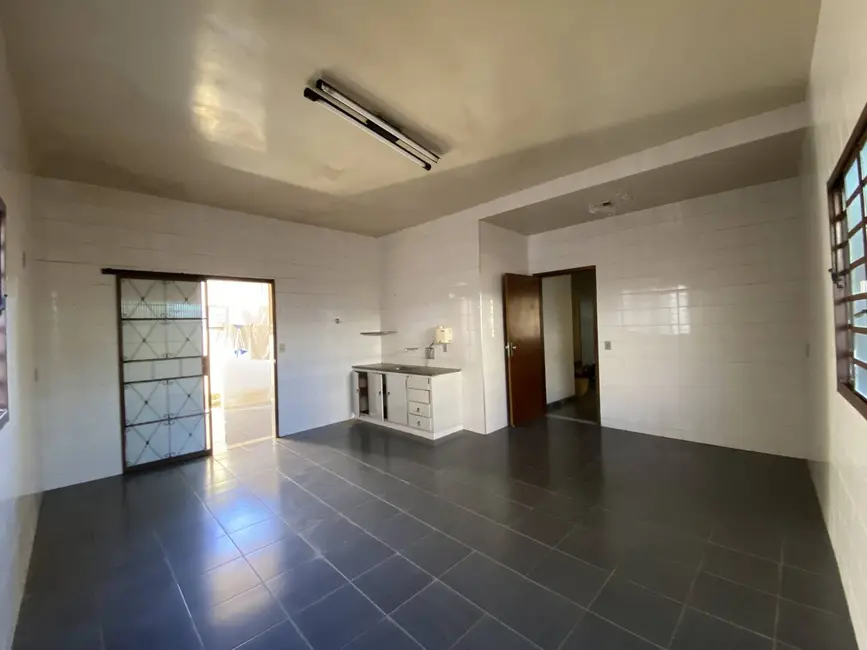 Foto 4 de Apartamento à venda em Centro, Santo Antonio Do Monte - MG