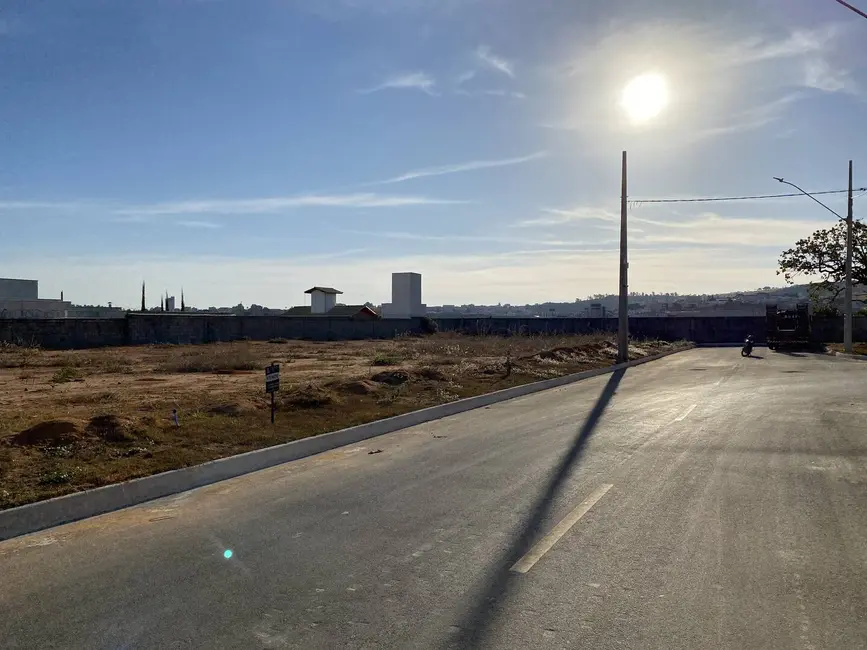 Terreno / Lote à venda em Santo Antonio Do Monte - MG - imagem 3 Foto 3 de Terreno / Lote à venda em Santo Antonio Do Monte - MG