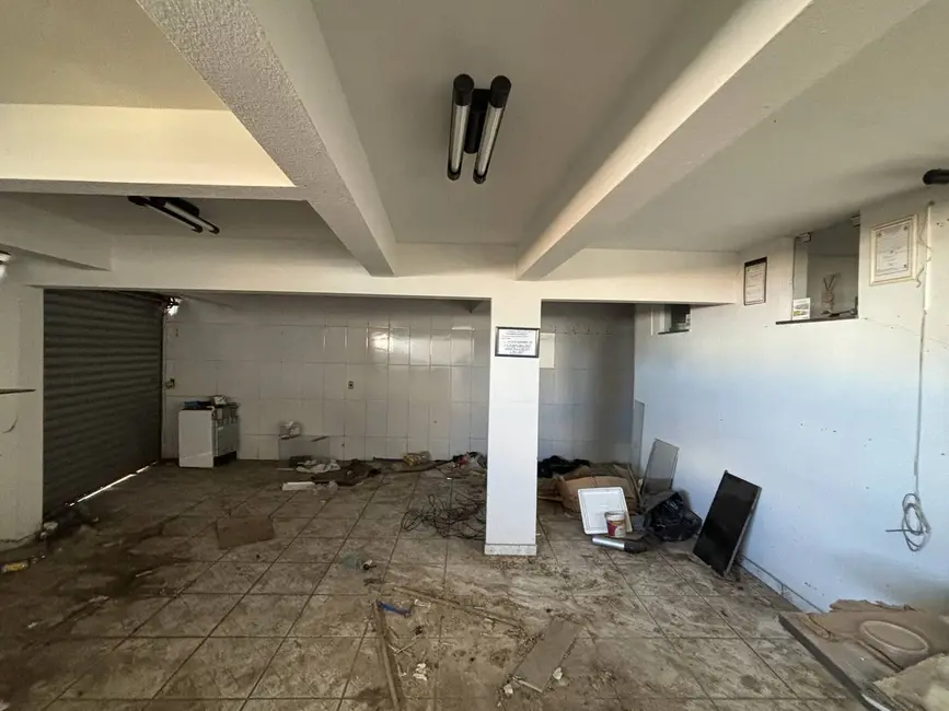 Casa à venda em Santo Antonio Do Monte - MG - imagem 3 Foto 3 de Casa à venda em Santo Antonio Do Monte - MG