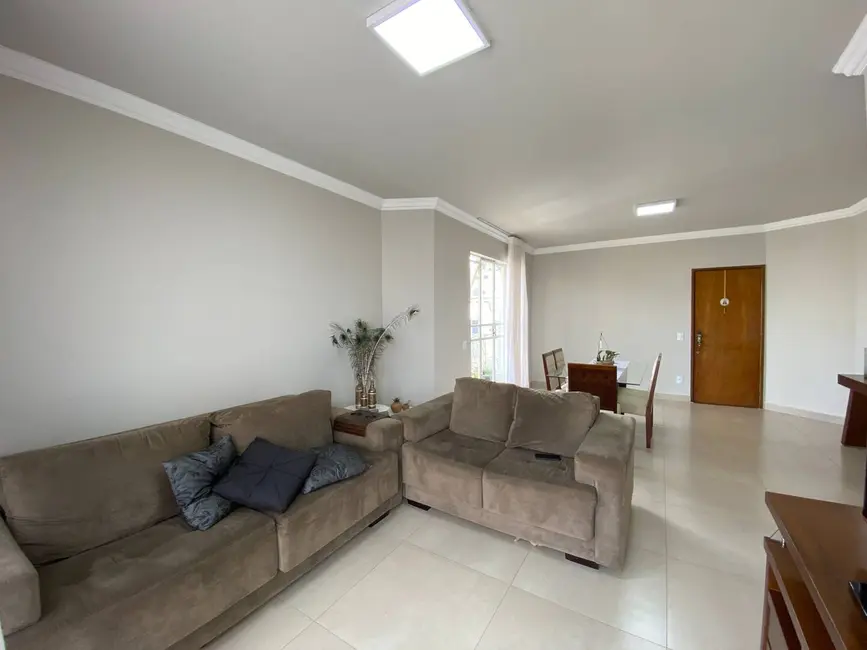 Foto 3 de Apartamento à venda em Santo Antonio Do Monte - MG