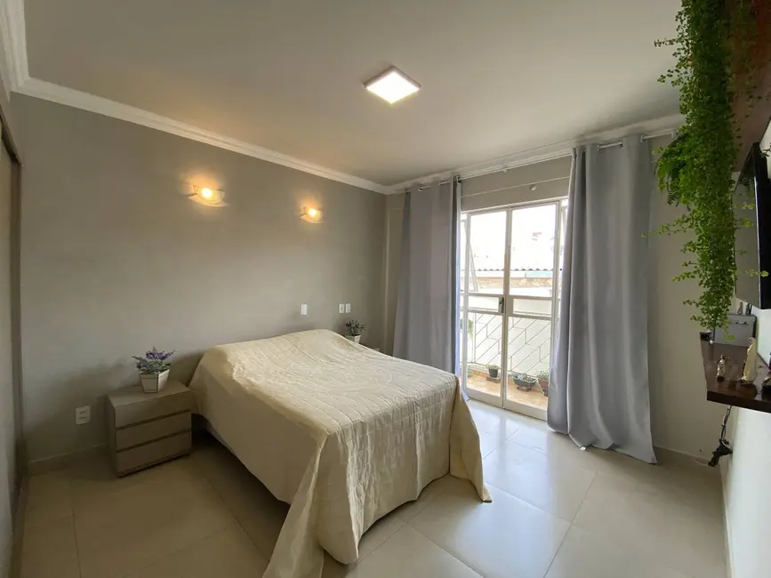 Foto 9 de Apartamento à venda em Santo Antonio Do Monte - MG