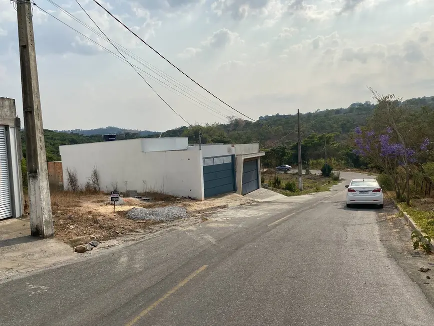 Foto 3 de Terreno / Lote à venda, 297m2 em Santo Antonio Do Monte - MG