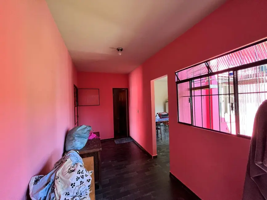 Casa à venda em Santo Antonio Do Monte - MG - imagem 4 Foto 4 de Casa à venda em Santo Antonio Do Monte - MG