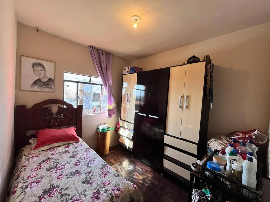 Casa à venda em Santo Antonio Do Monte - MG - imagem 3 Foto 3 de Casa à venda em Santo Antonio Do Monte - MG