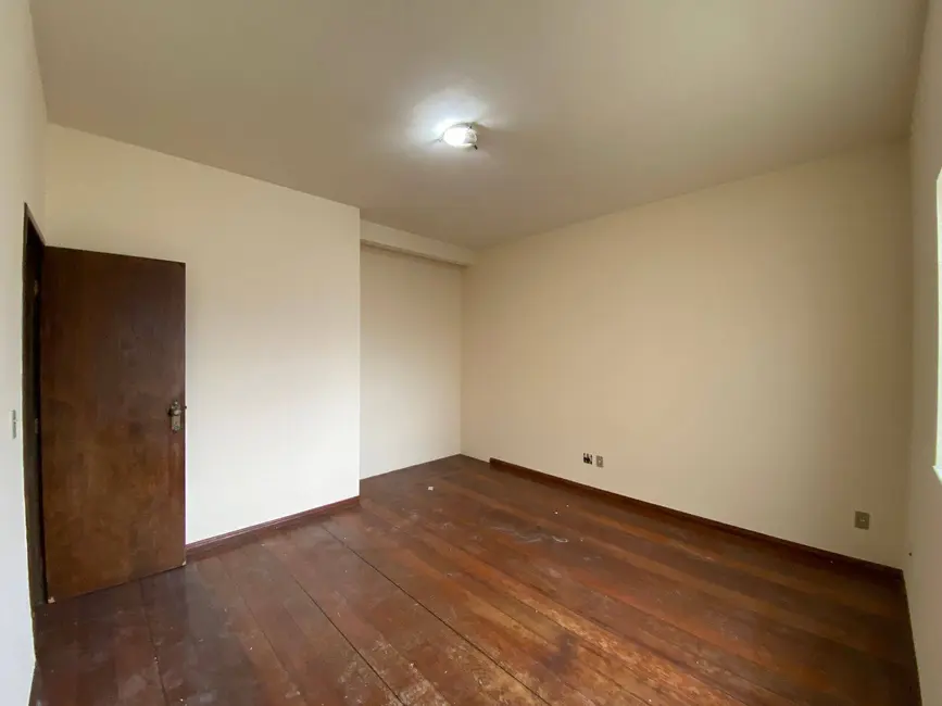 Foto 4 de Apartamento à venda em Centro, Santo Antonio Do Monte - MG