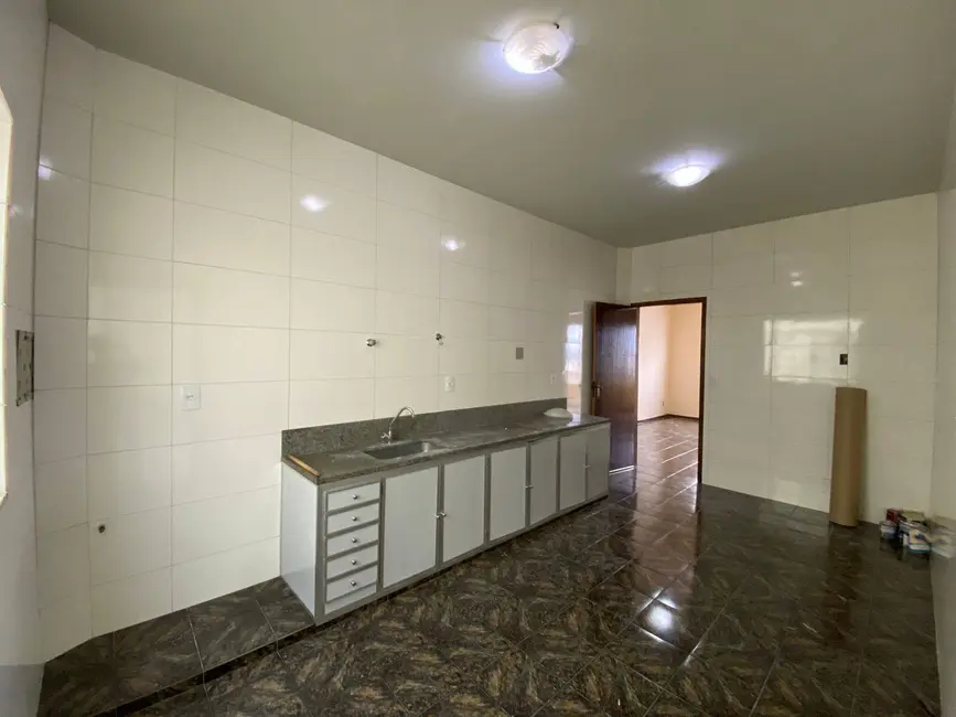 Foto 8 de Apartamento à venda em Centro, Santo Antonio Do Monte - MG