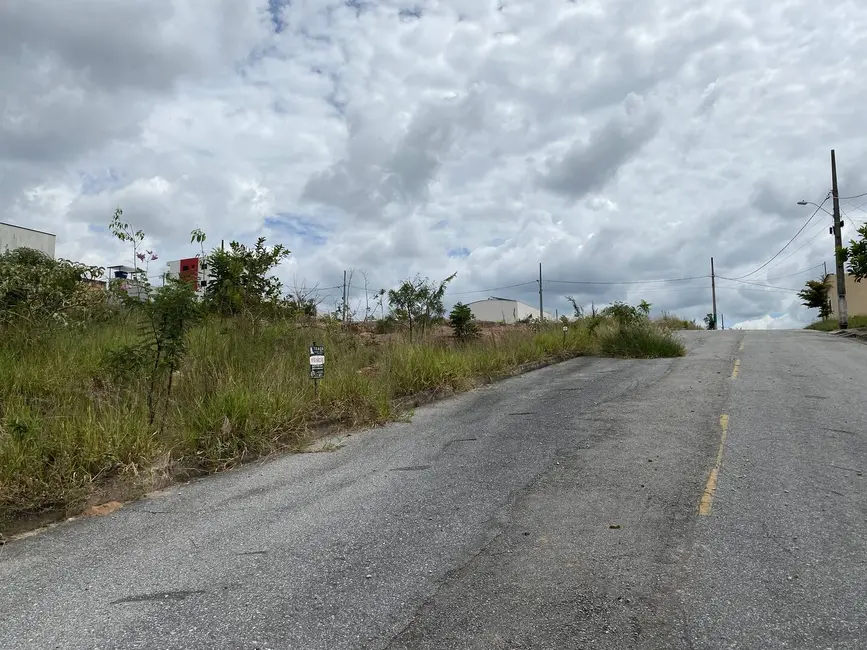 Foto 2 de Terreno / Lote à venda em Santo Antonio Do Monte - MG