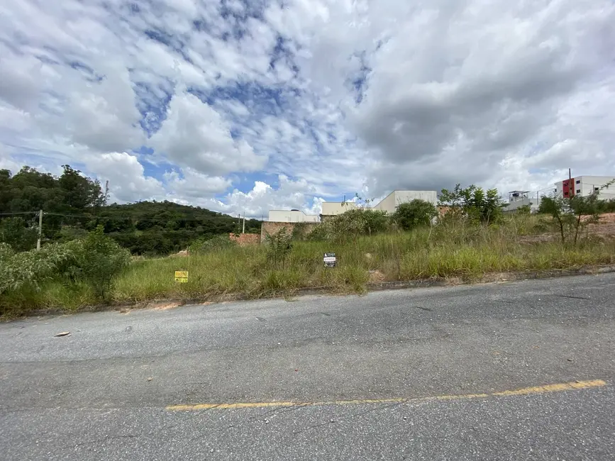 Foto 4 de Terreno / Lote à venda em Santo Antonio Do Monte - MG
