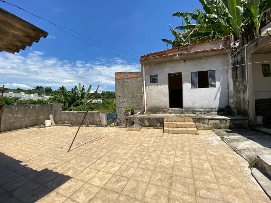 Casa à venda em Santo Antonio Do Monte - MG - imagem 9 Foto 9 de Casa à venda em Santo Antonio Do Monte - MG
