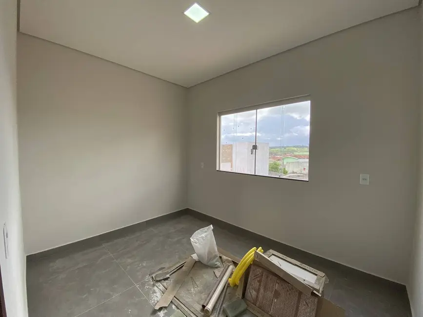 Casa à venda em Santo Antonio Do Monte - MG - imagem 4 Foto 4 de Casa à venda em Santo Antonio Do Monte - MG