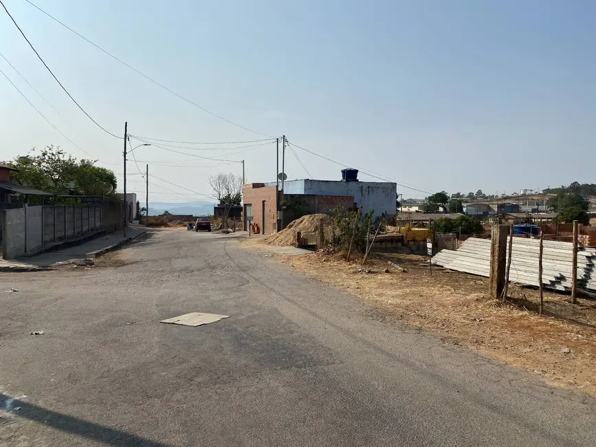 Foto 3 de Terreno / Lote à venda, 506m2 em Santo Antonio Do Monte - MG