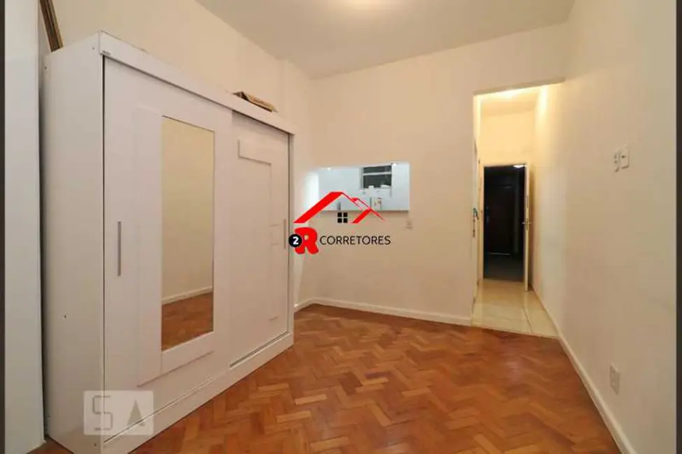 Kitnet com 1 quarto à venda, 31m2 em Rio De Janeiro - RJ - imagem 3 Foto 3 de Kitnet com 1 quarto à venda, 31m2 em Rio De Janeiro - RJ