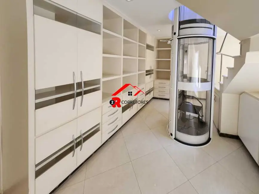 Apartamento com 5 quartos à venda, 469m2 em Rio De Janeiro - RJ - imagem 6 Foto 6 de Apartamento com 5 quartos à venda, 469m2 em Rio De Janeiro - RJ