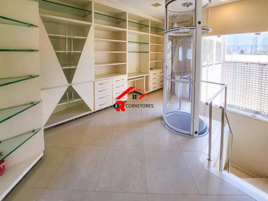 Apartamento com 5 quartos à venda, 469m2 em Rio De Janeiro - RJ - imagem 5 Foto 5 de Apartamento com 5 quartos à venda, 469m2 em Rio De Janeiro - RJ