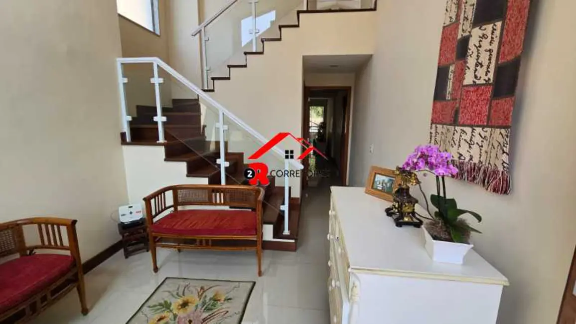 Foto 3 de Casa de Condomínio com 3 quartos à venda, 274m2 em Niteroi - RJ