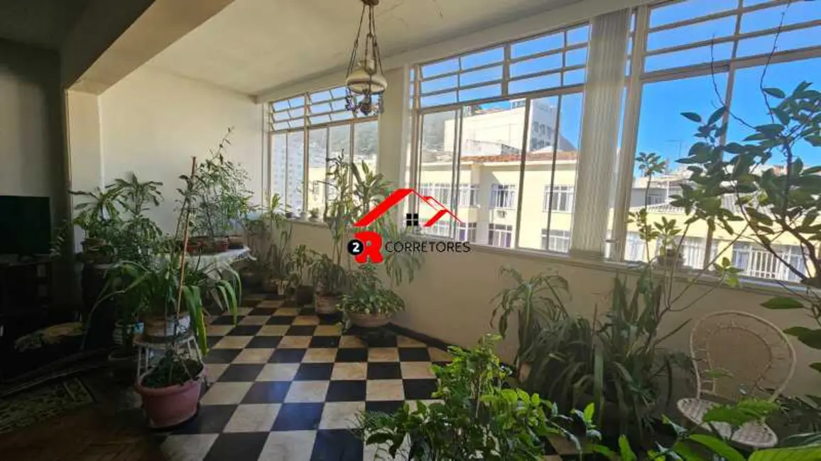 Foto 2 de Apartamento com 4 quartos à venda, 260m2 em Rio De Janeiro - RJ