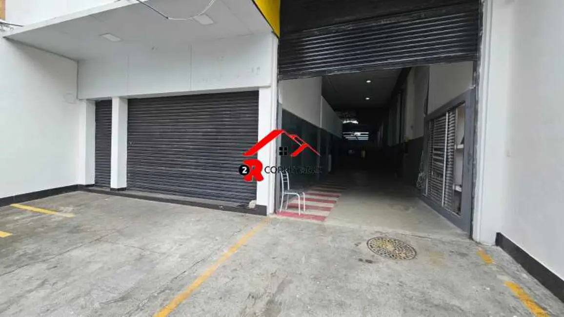 Foto 1 de Armazém / Galpão à venda e para alugar, 900m2 em Rio De Janeiro - RJ