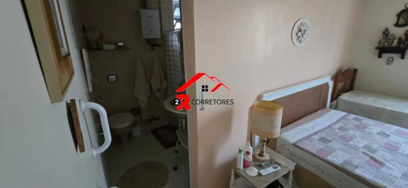 Casa com 5 quartos à venda, 270m2 em Rio De Janeiro - RJ - imagem 9 Foto 9 de Casa com 5 quartos à venda, 270m2 em Rio De Janeiro - RJ
