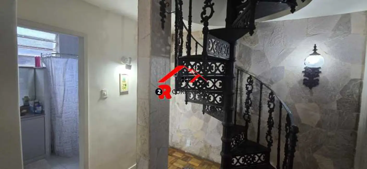 Casa com 5 quartos à venda, 270m2 em Rio De Janeiro - RJ - imagem 8 Foto 8 de Casa com 5 quartos à venda, 270m2 em Rio De Janeiro - RJ