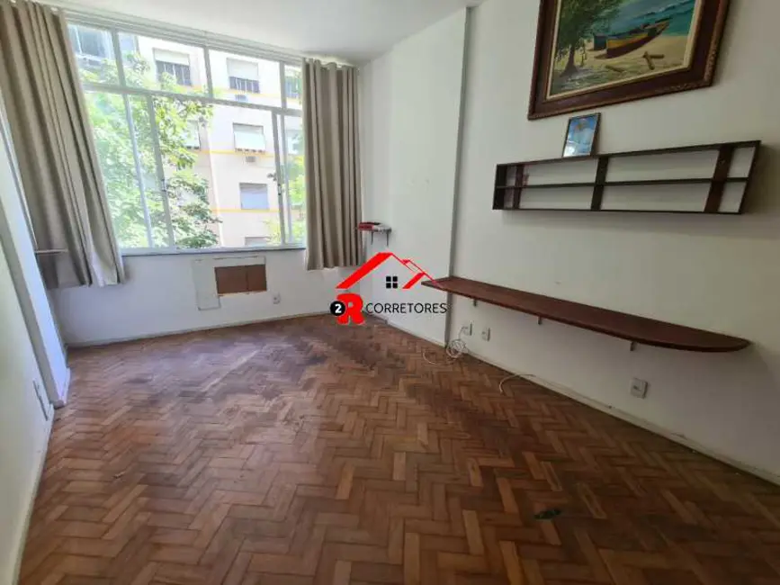 Foto 2 de Kitnet com 1 quarto à venda, 35m2 em Rio De Janeiro - RJ