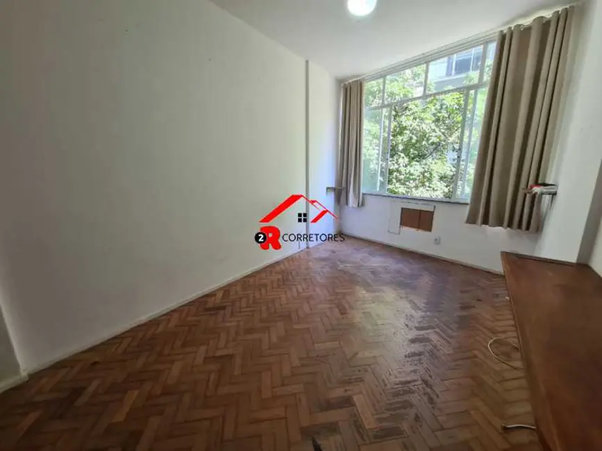 Kitnet com 1 quarto à venda, 35m2 em Rio De Janeiro - RJ - imagem 4 Foto 4 de Kitnet com 1 quarto à venda, 35m2 em Rio De Janeiro - RJ