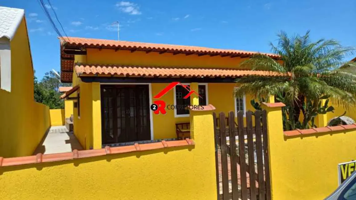 Foto 1 de Casa de Condomínio com 4 quartos à venda, 120m2 em Araruama - RJ
