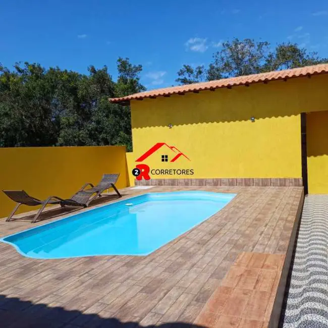 Foto 3 de Casa de Condomínio com 4 quartos à venda, 120m2 em Araruama - RJ