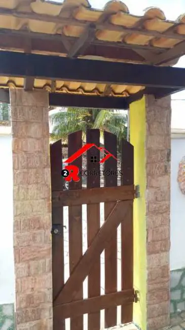 Casa de Condomínio com 4 quartos à venda, 320m2 em Araruama - RJ - imagem 1 Foto 1 de Casa de Condomínio com 4 quartos à venda, 320m2 em Araruama - RJ