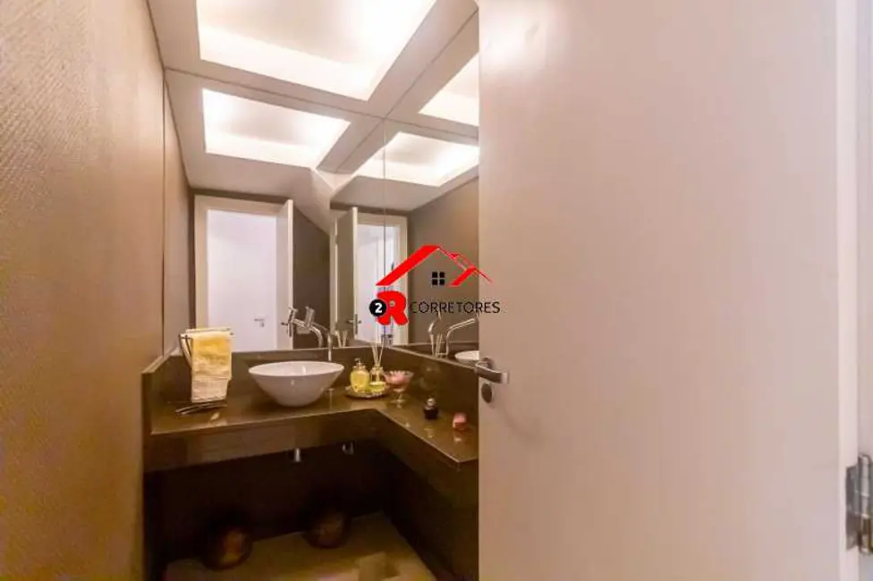 Apartamento com 3 quartos à venda, 156m2 em Rio De Janeiro - RJ - imagem 9 Foto 9 de Apartamento com 3 quartos à venda, 156m2 em Rio De Janeiro - RJ