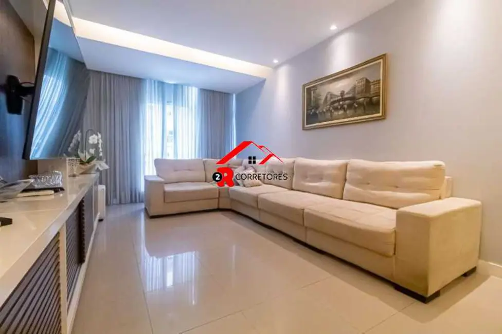 Apartamento com 3 quartos à venda, 156m2 em Rio De Janeiro - RJ - imagem 2 Foto 2 de Apartamento com 3 quartos à venda, 156m2 em Rio De Janeiro - RJ