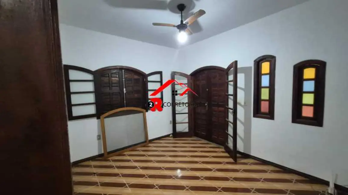 Foto 8 de Casa de Condomínio com 2 quartos à venda, 175m2 em Araruama - RJ