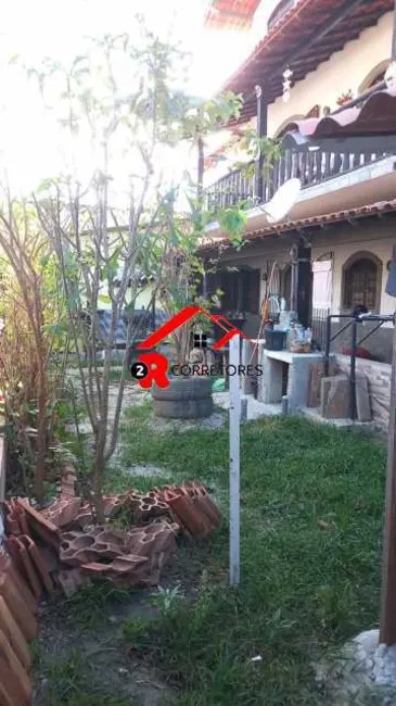 Foto 3 de Casa com 4 quartos à venda, 360m2 em Araruama - RJ