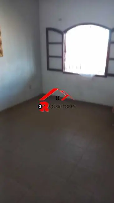 Foto 9 de Casa com 4 quartos à venda, 360m2 em Araruama - RJ