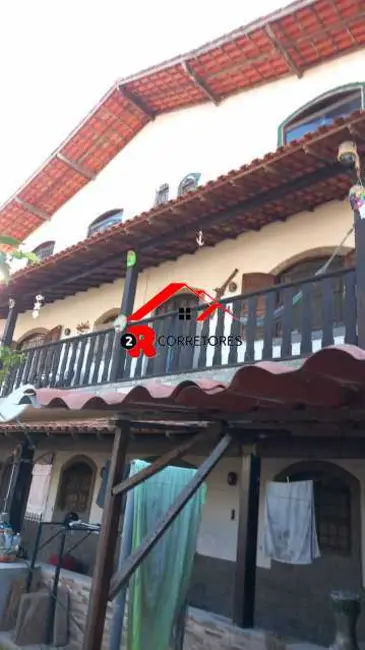 Foto 2 de Casa com 4 quartos à venda, 360m2 em Araruama - RJ