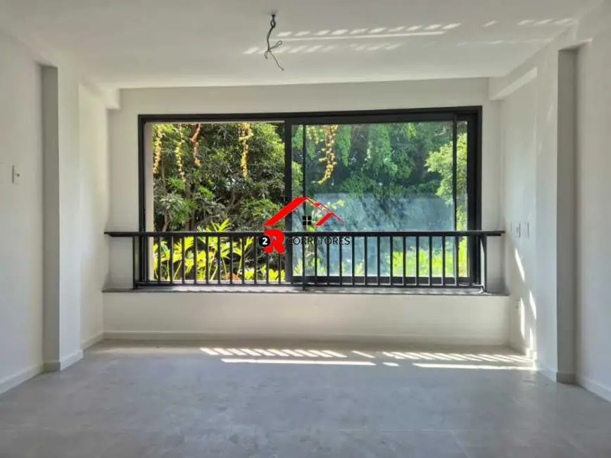 Loft / Flat com 1 quarto à venda, 34m2 em Rio De Janeiro - RJ - imagem 9 Foto 9 de Loft / Flat com 1 quarto à venda, 34m2 em Rio De Janeiro - RJ