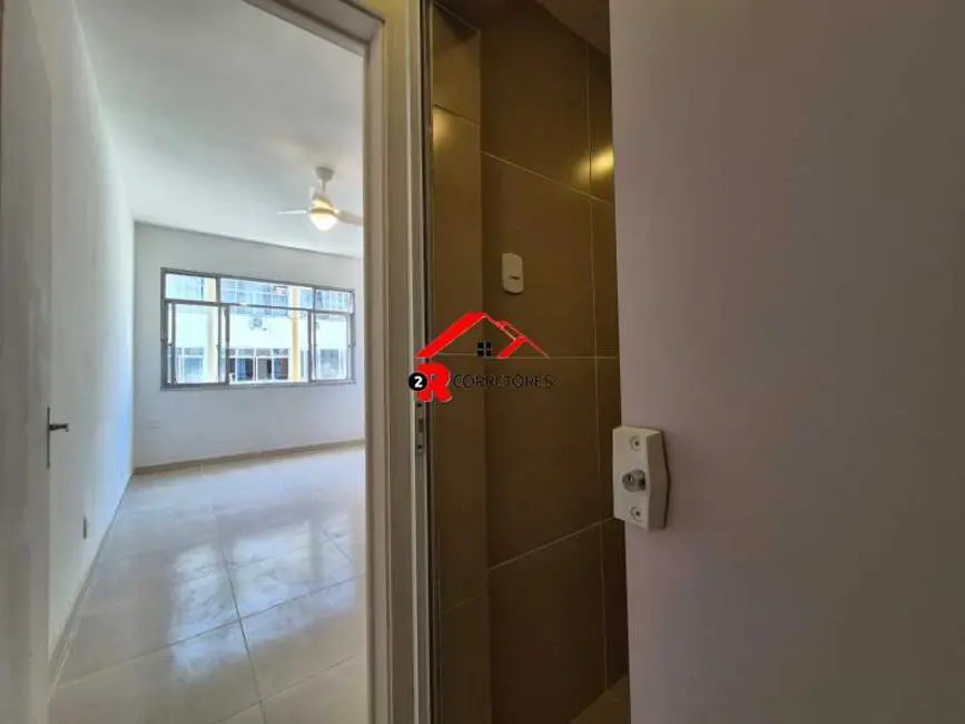 Loft / Flat com 1 quarto à venda, 27m2 em Rio De Janeiro - RJ - imagem 8 Foto 8 de Loft / Flat com 1 quarto à venda, 27m2 em Rio De Janeiro - RJ