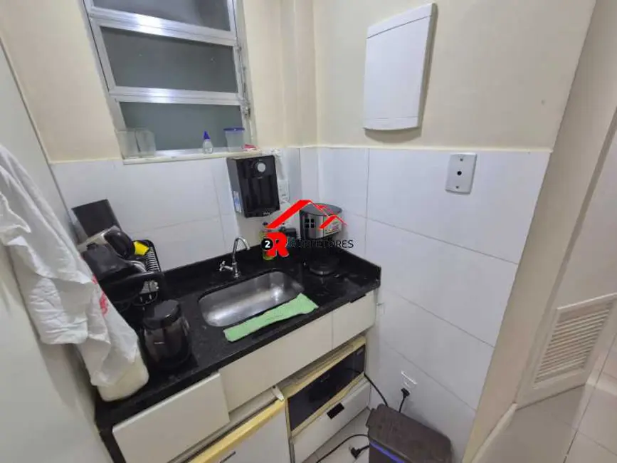 Kitnet com 1 quarto à venda, 40m2 em Rio De Janeiro - RJ - imagem 8 Foto 8 de Kitnet com 1 quarto à venda, 40m2 em Rio De Janeiro - RJ