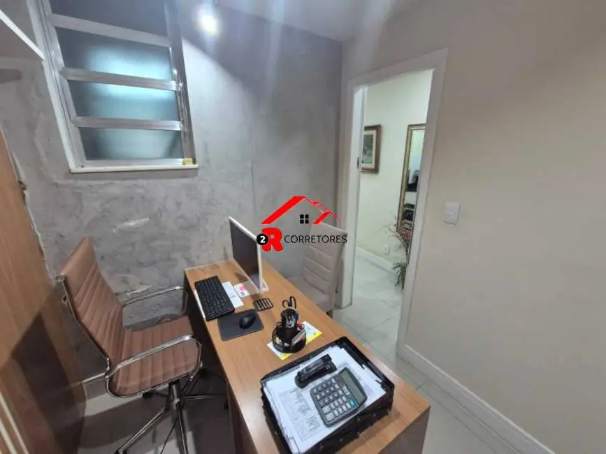 Kitnet com 1 quarto à venda, 40m2 em Rio De Janeiro - RJ - imagem 2 Foto 2 de Kitnet com 1 quarto à venda, 40m2 em Rio De Janeiro - RJ