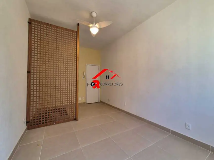 Foto 2 de Loft / Flat com 1 quarto à venda, 27m2 em Rio De Janeiro - RJ