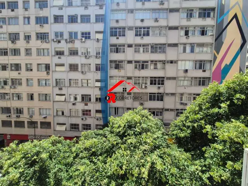 Kitnet com 1 quarto à venda, 37m2 em Rio De Janeiro - RJ - imagem 2 Foto 2 de Kitnet com 1 quarto à venda, 37m2 em Rio De Janeiro - RJ