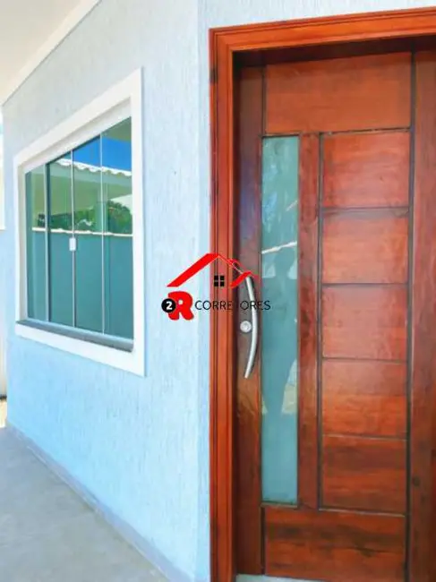 Foto 2 de Casa com 2 quartos à venda, 98m2 em Araruama - RJ