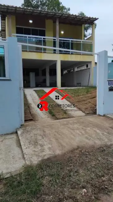 Foto 2 de Casa com 2 quartos à venda, 108m2 em Araruama - RJ